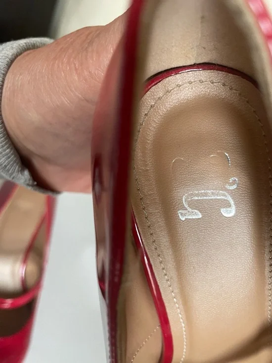 TG Women's Red Patent Leather Mary Jane Style Heels. Good Condition. Size 7 1/2. - Picture 9 of 9